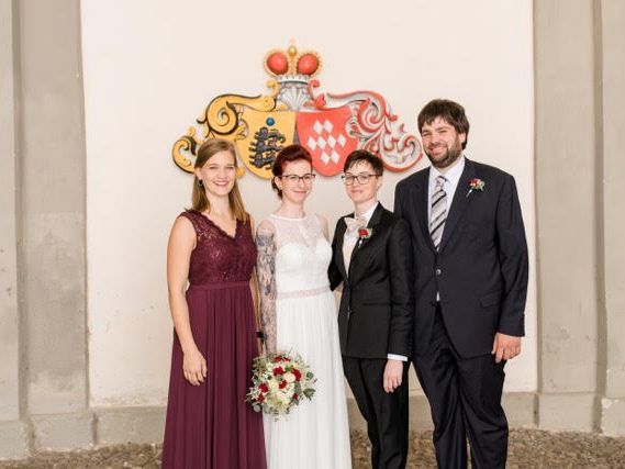 Tanja Leitold und Ines Mähr haben geheiratet. Tanja Leitold und Ines Mähr haben geheiratet.