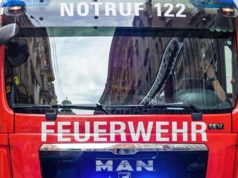 Der WIrt erlitt schwere Verbrennungen an Armen und Beinen.