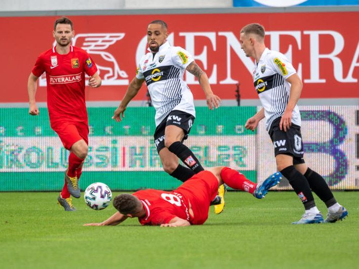 Umkämpfte Partie in Altach