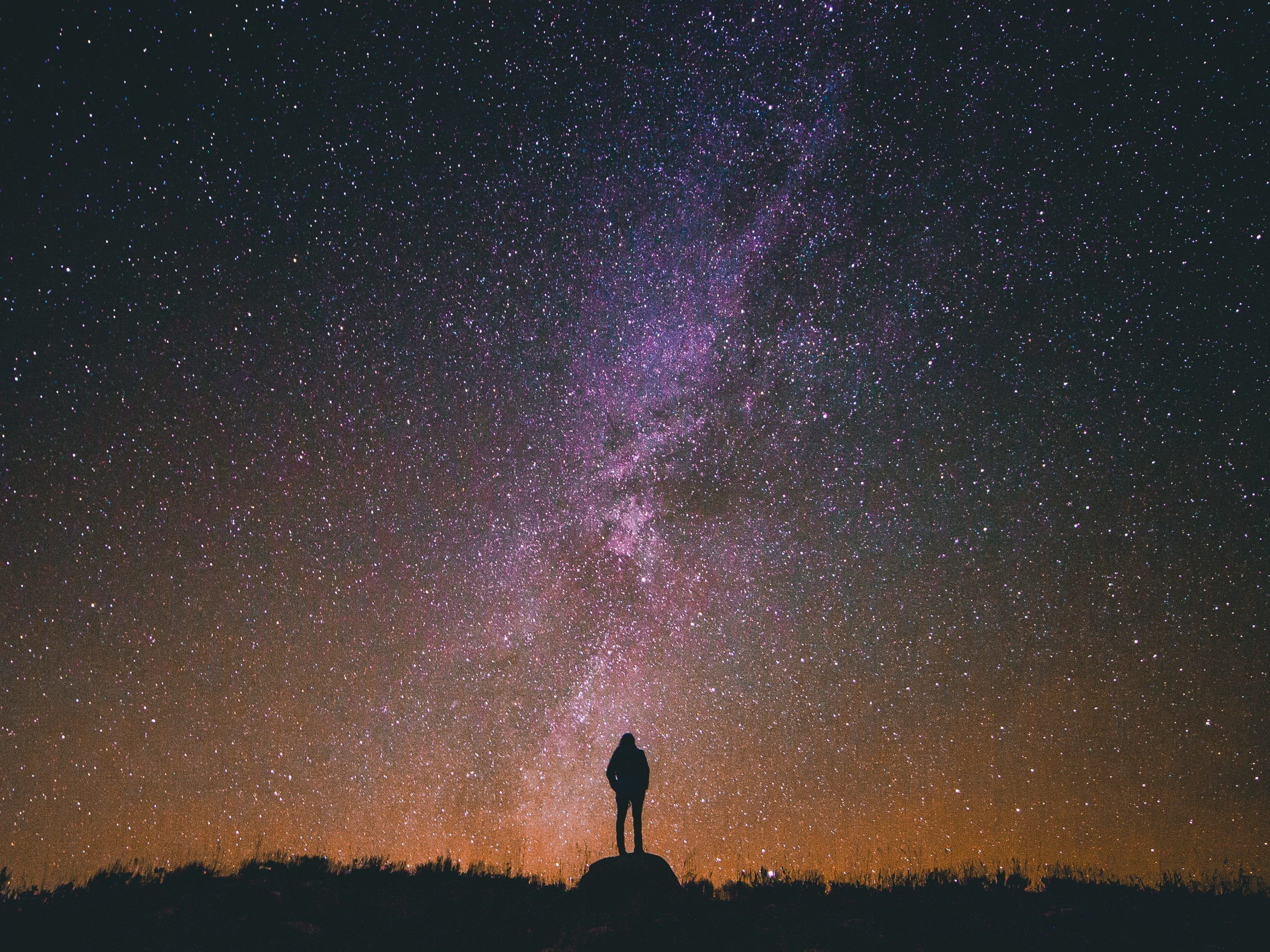 In unserer Galaxie gibt es möglicherweise 35 andere Zivilisationen. In unserer Galaxie gibt es möglicherweise 35 andere Zivilisationen.