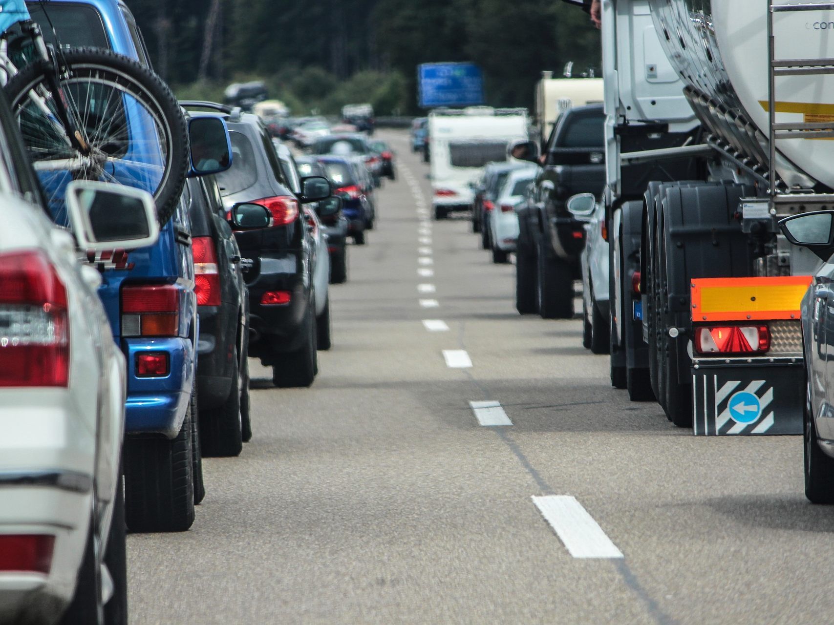 Nach dem Unfall bildete sich rasch ein Rückstau.