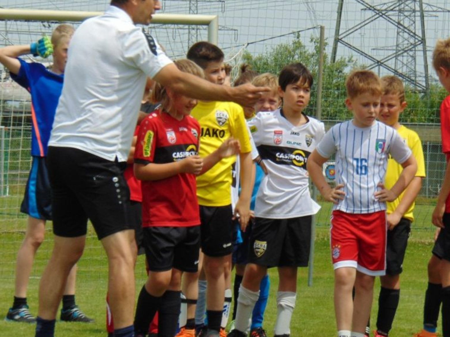 Zum fünften Mal lädt der SCR Altach in den Sommerferien zum beliebten Ganztages Camp in die Cashpoint Arena Zum fünften Mal lädt der SCR Altach in den Sommerferien zum beliebten Ganztages Camp in die Cashpoint Arena