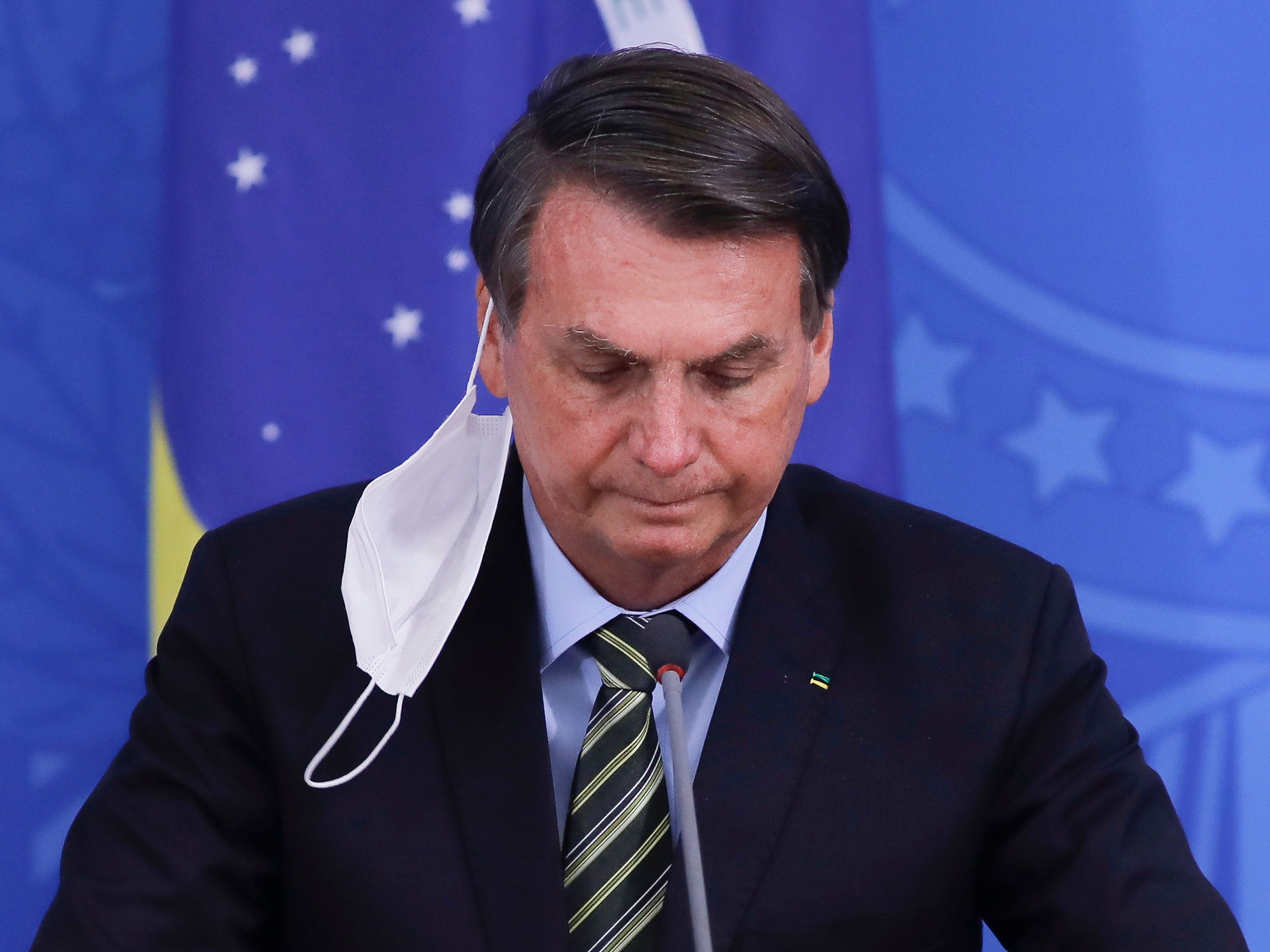 Bolsonaro ist positiv auf Covid-19 getestet worden.