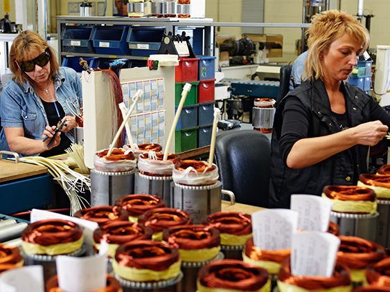 Fast nur Arbeiterinnen und Arbeiter haben ihre Jobs verloren und müssen sich nun in einer äußerst angespannten Wirtschaft neu orientieren. (Foto: Ingo Bartussek/ adobe.com) Fast nur Arbeiterinnen und Arbeiter haben ihre Jobs verloren und müssen sich nun in einer äußerst angespannten Wirtschaft neu orientieren. (Foto: Ingo Bartussek/ adobe.com)