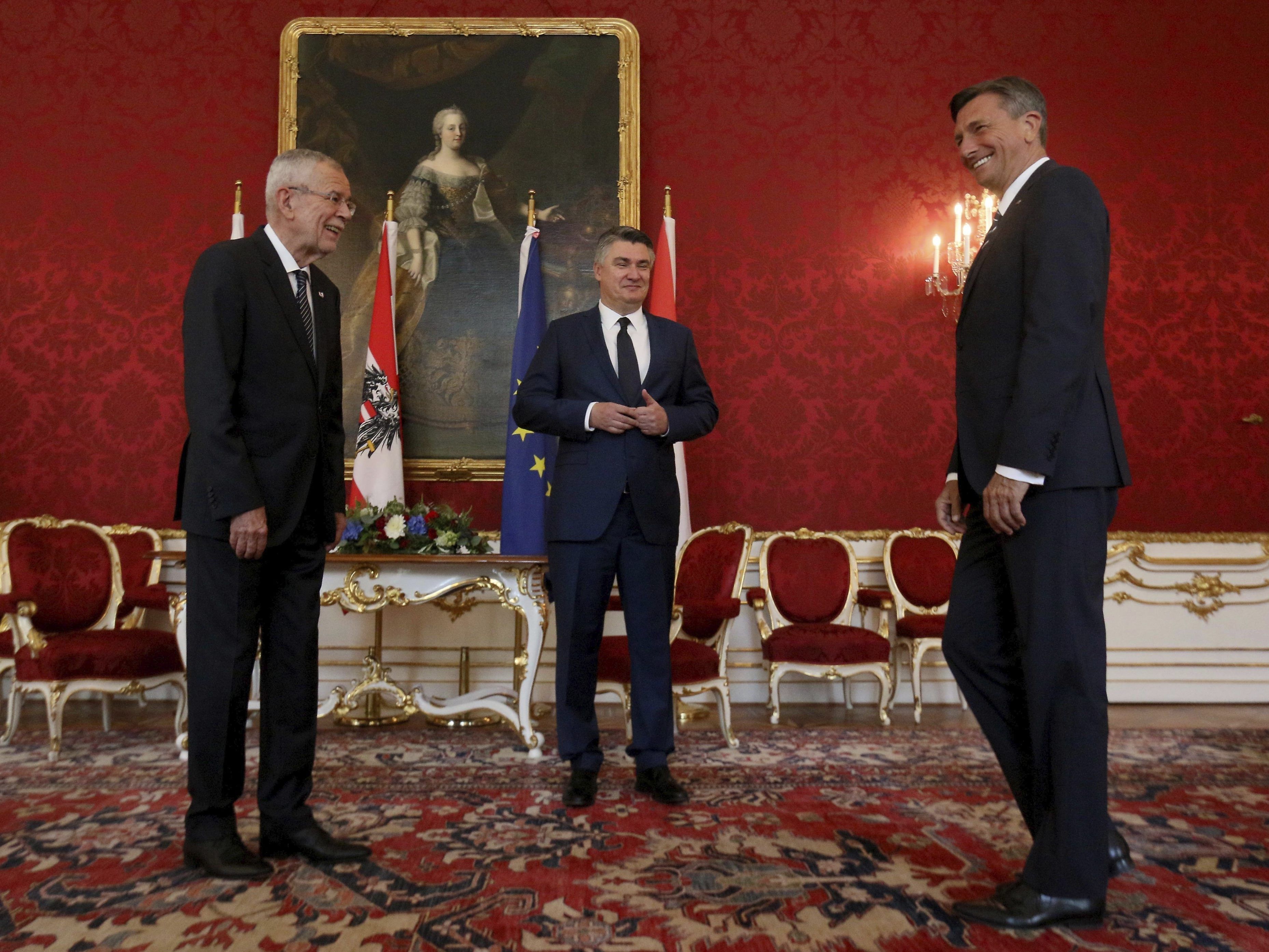 undespräsident Alexander Van der Bellen (76) empfängt am heutigen Mittwoch seine Amtskollegen Borut Pahor (56) und Zoran Milanović (53) in der Hofburg.