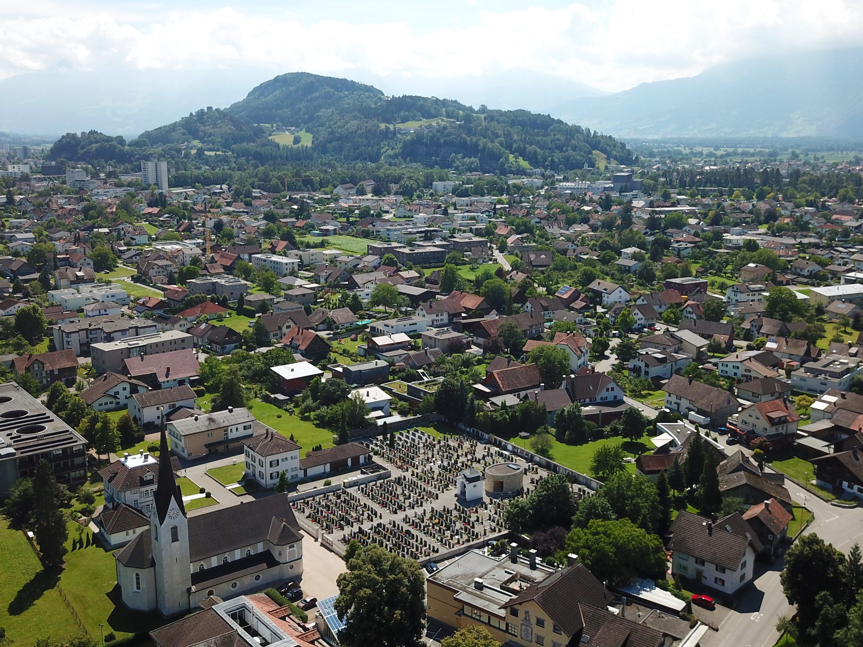 "Gerne älter werden in Gisingen" ist eines der Herzensangelegenheiten von Ortsvorsteher Peter Stieger. "Gerne älter werden in Gisingen" ist eines der Herzensangelegenheiten von Ortsvorsteher Peter Stieger.