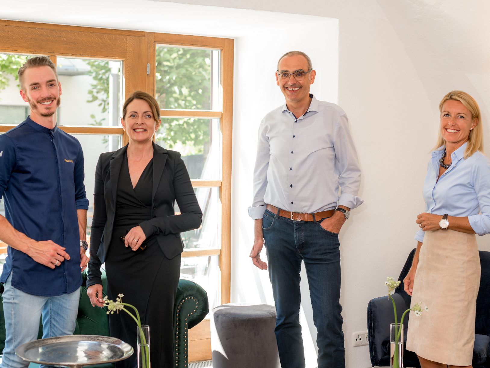 Die Gastgeber Dominik und Ulrike Nerz mit Werner Dünser und Petra Kreuzer von F.M. Hämmerle (v. l.)