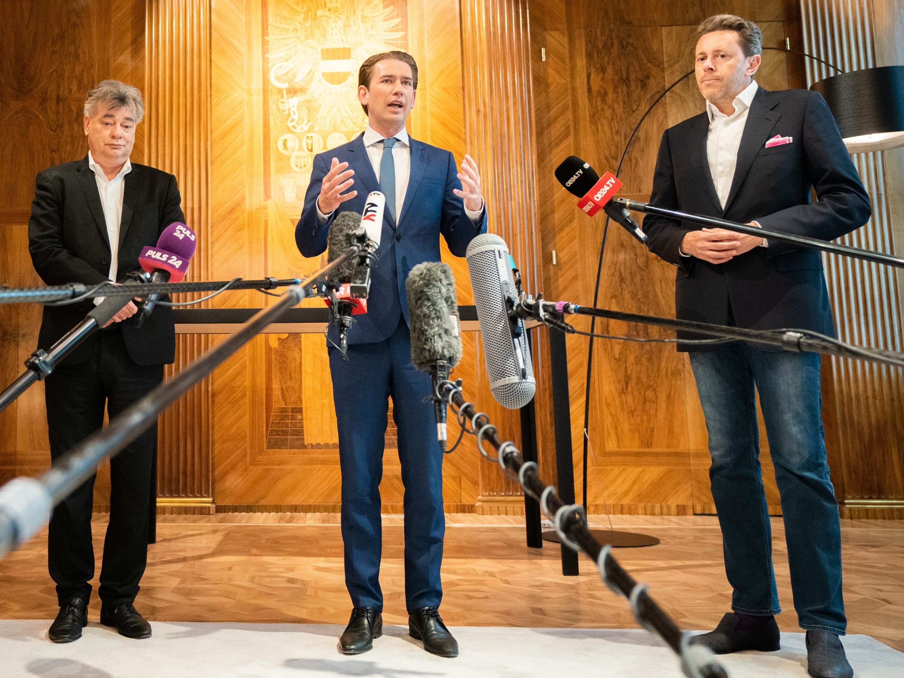 Regierung und Sozialpartner fixieren neues Corona-Kurzarbeitsmodell. Regierung und Sozialpartner fixieren neues Corona-Kurzarbeitsmodell.