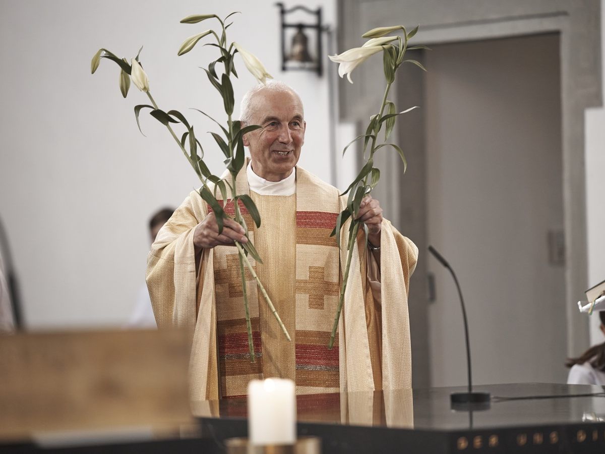 Pfarrer Paul Burtscher ist seit 40 Jahren Priester. Pfarrer Paul Burtscher ist seit 40 Jahren Priester.