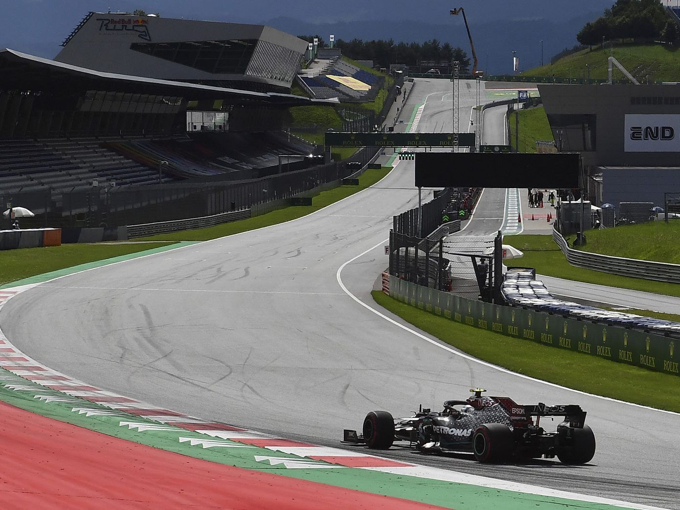 F1-Auftakt in Spielberg: Ein Rennen ohne Zuschauer in einer verkürzten Saison 2020. F1-Auftakt in Spielberg: Ein Rennen ohne Zuschauer in einer verkürzten Saison 2020.