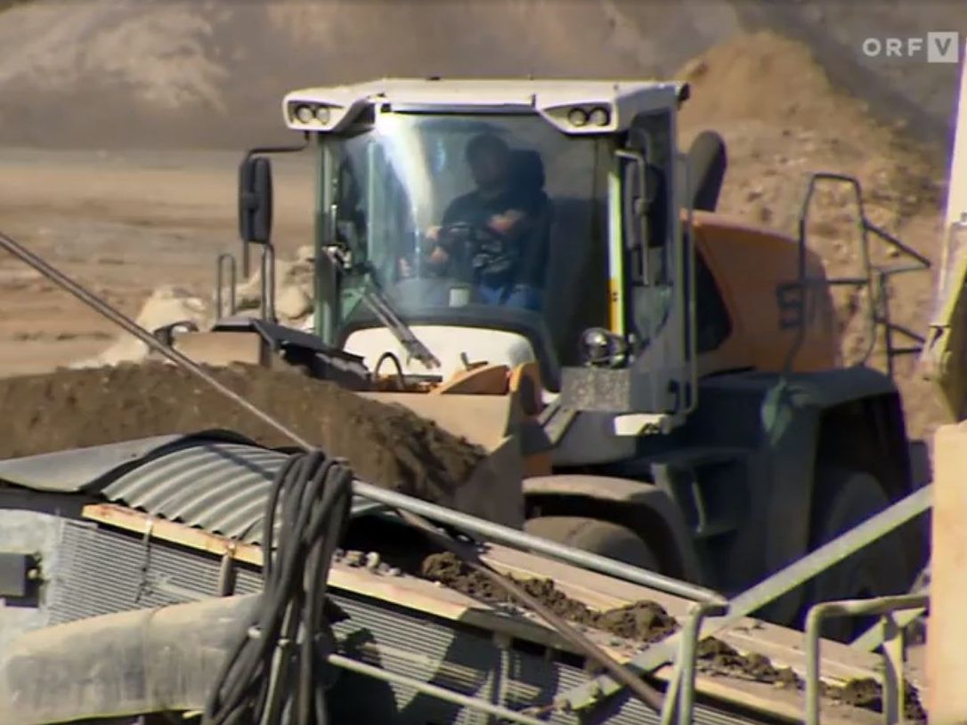 In Röthis gibt es Streit um geplante Deponie-Projekte.