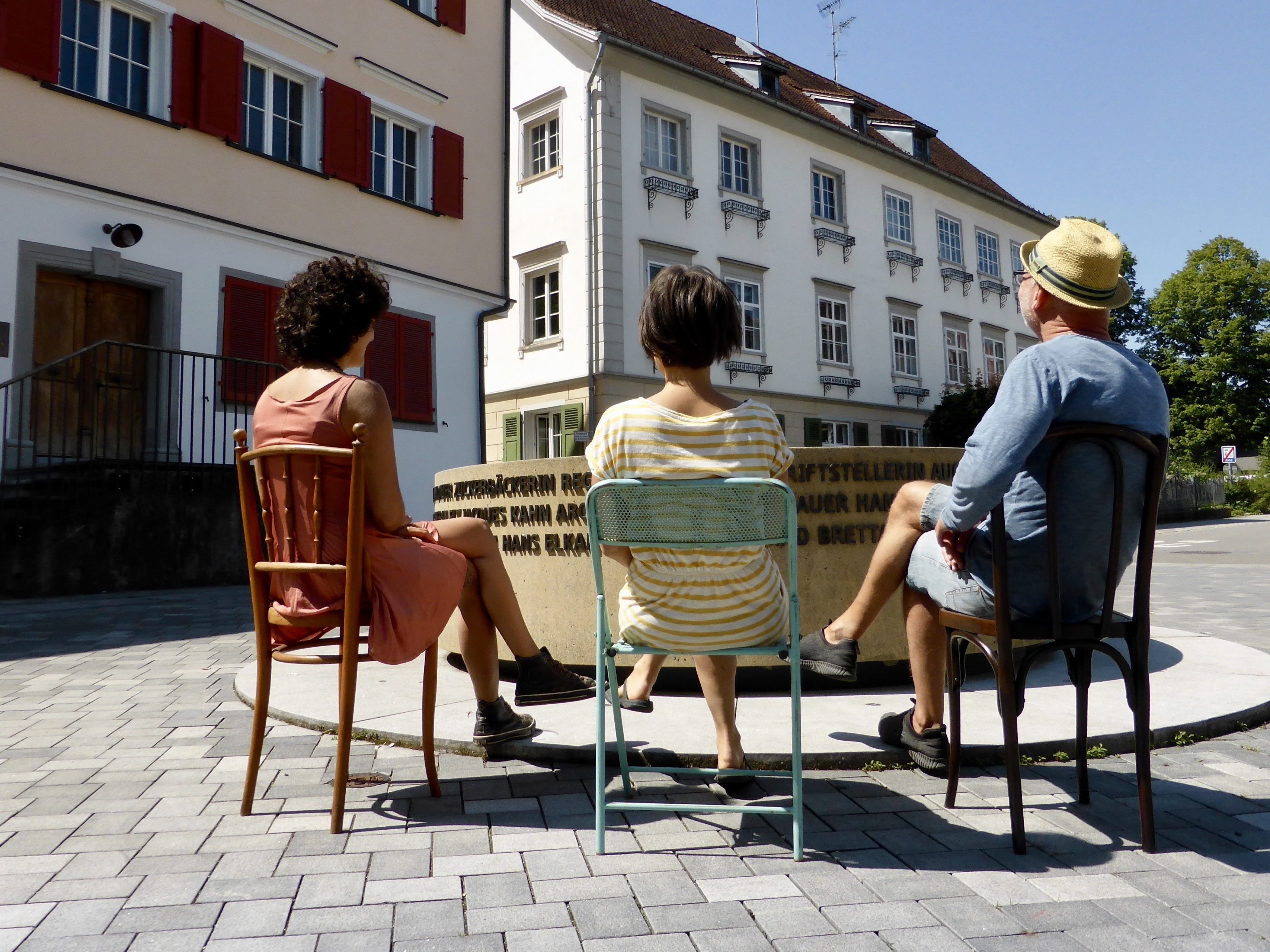 Also: auf die Stühle, fertig, los – wir erwarten euch!