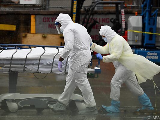Bisher gab es rund 160.000 Corona-Todesfälle in den USA Bisher gab es rund 160.000 Corona-Todesfälle in den USA