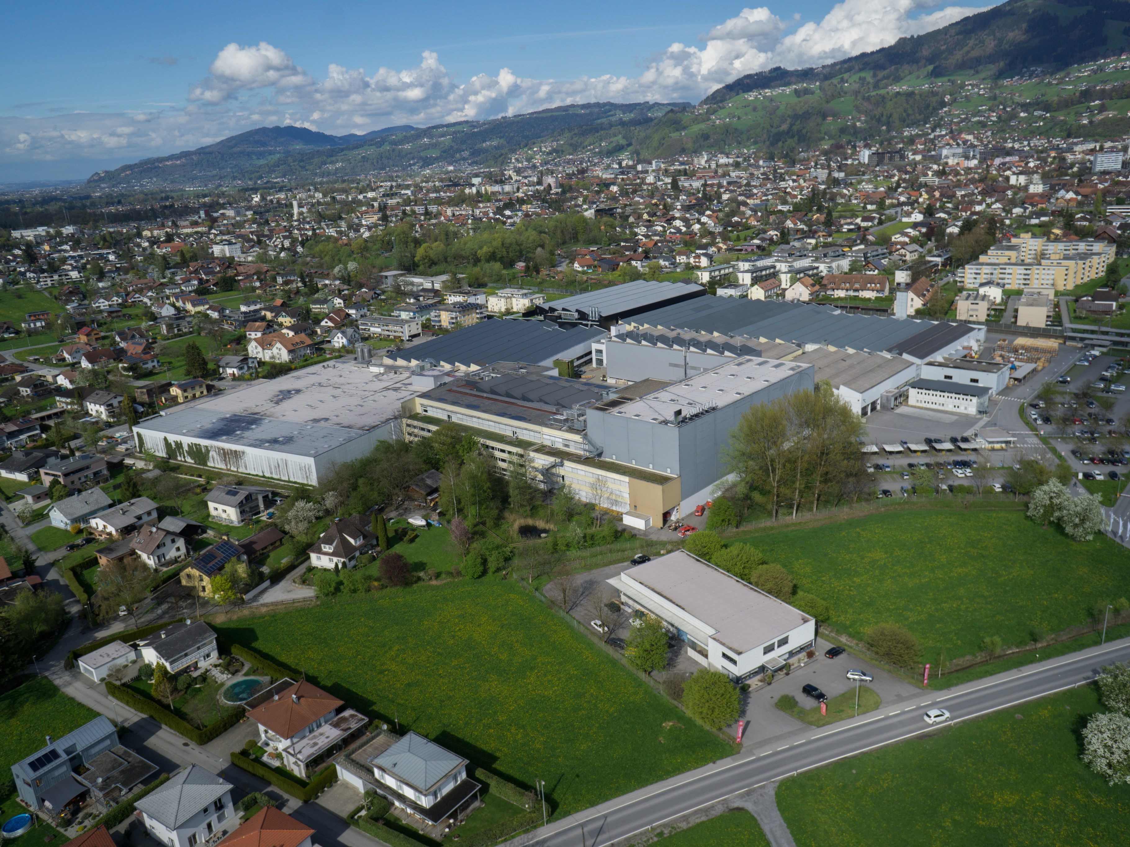 Analysten erwarten klare Ergebnisrückgänge.