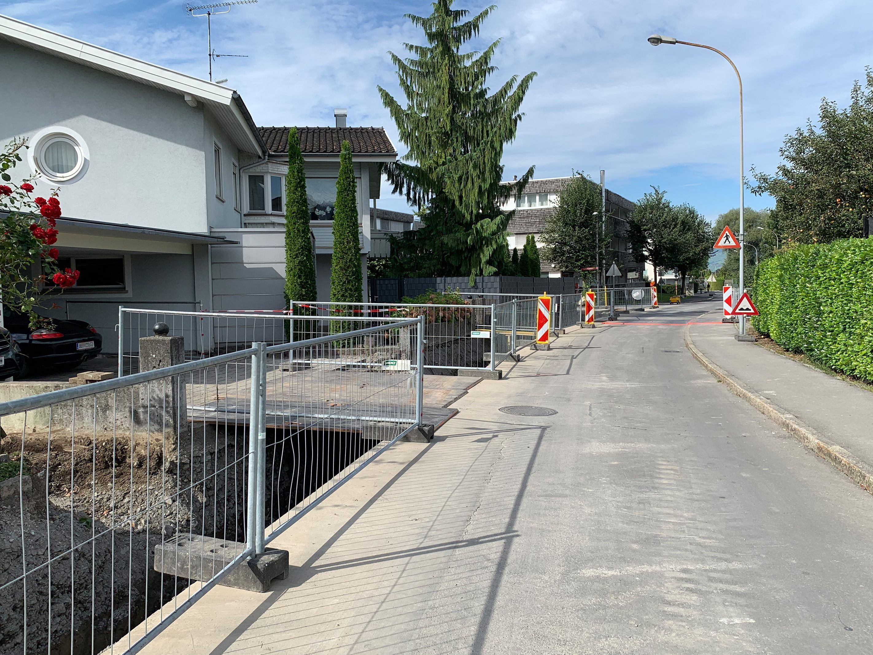 In der Erlosenstraße wurde mit den Arbeiten begonnen.