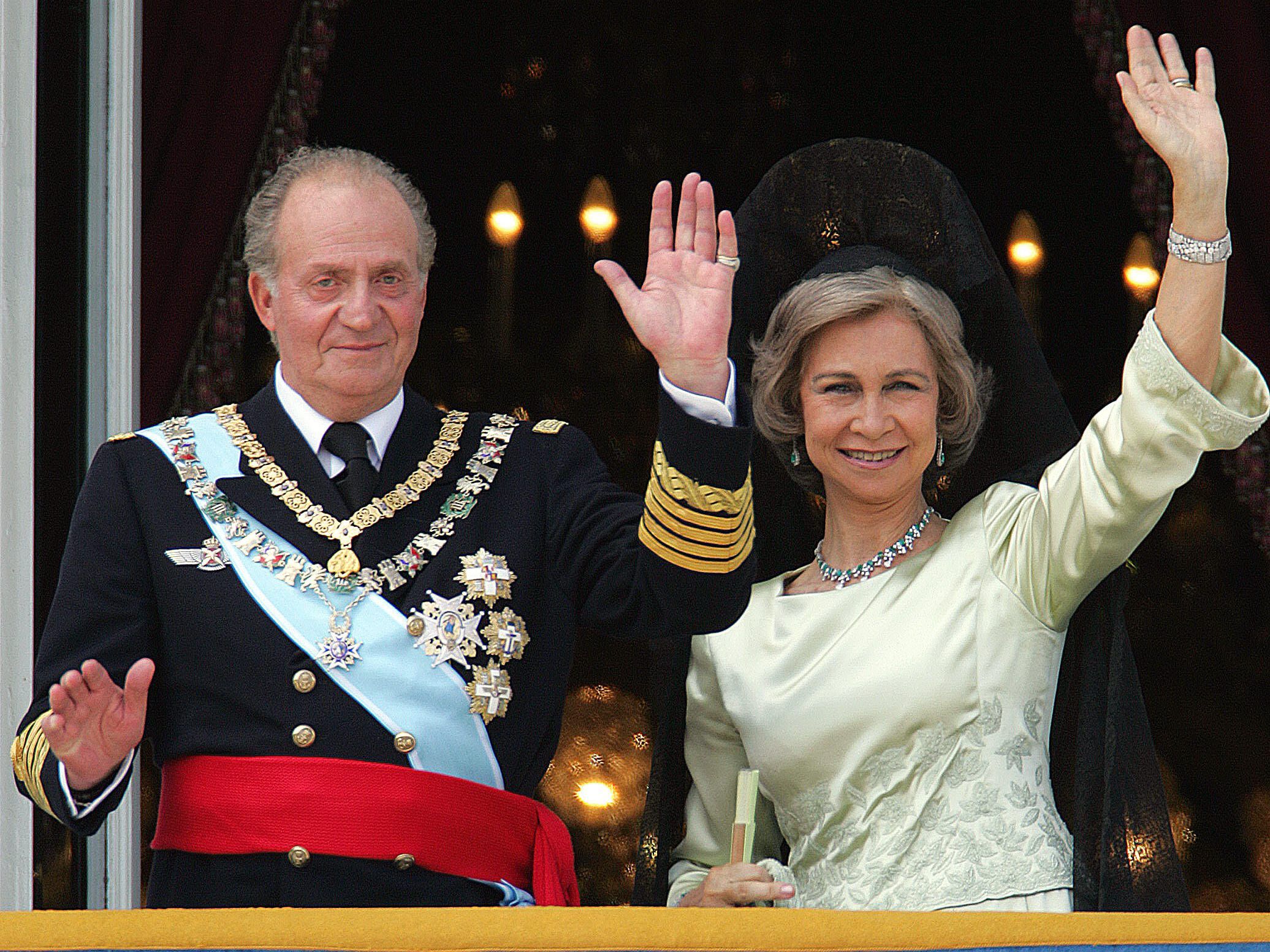 Ex-König Juan Carlos und seine Frau Sofia im Jahr 2004. Ex-König Juan Carlos und seine Frau Sofia im Jahr 2004.