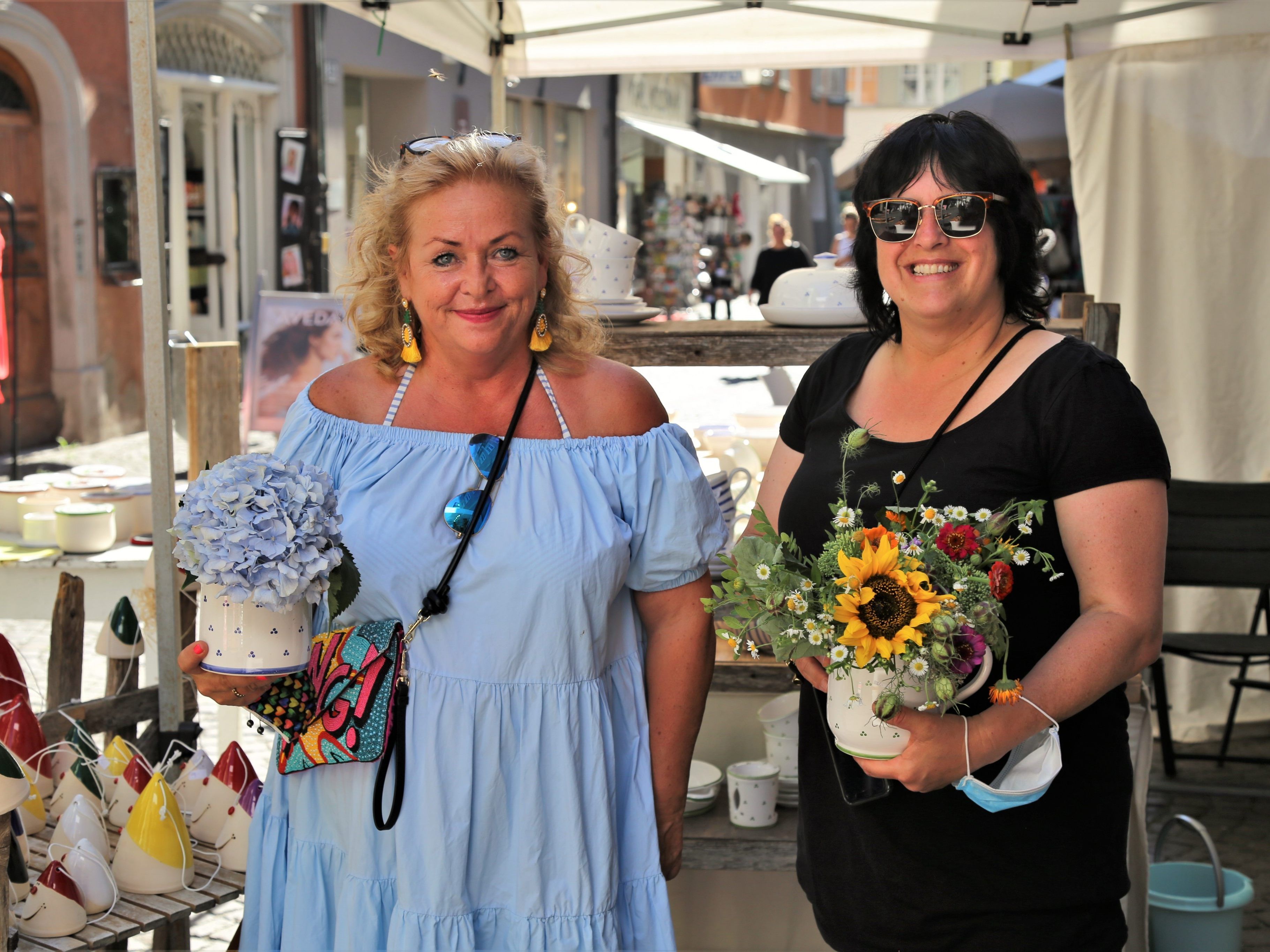 Stefanie Purtscher (Stadt Feldkirch) und Veranstalterin Bettina Güttinger-Merk. Stefanie Purtscher (Stadt Feldkirch) und Veranstalterin Bettina Güttinger-Merk.