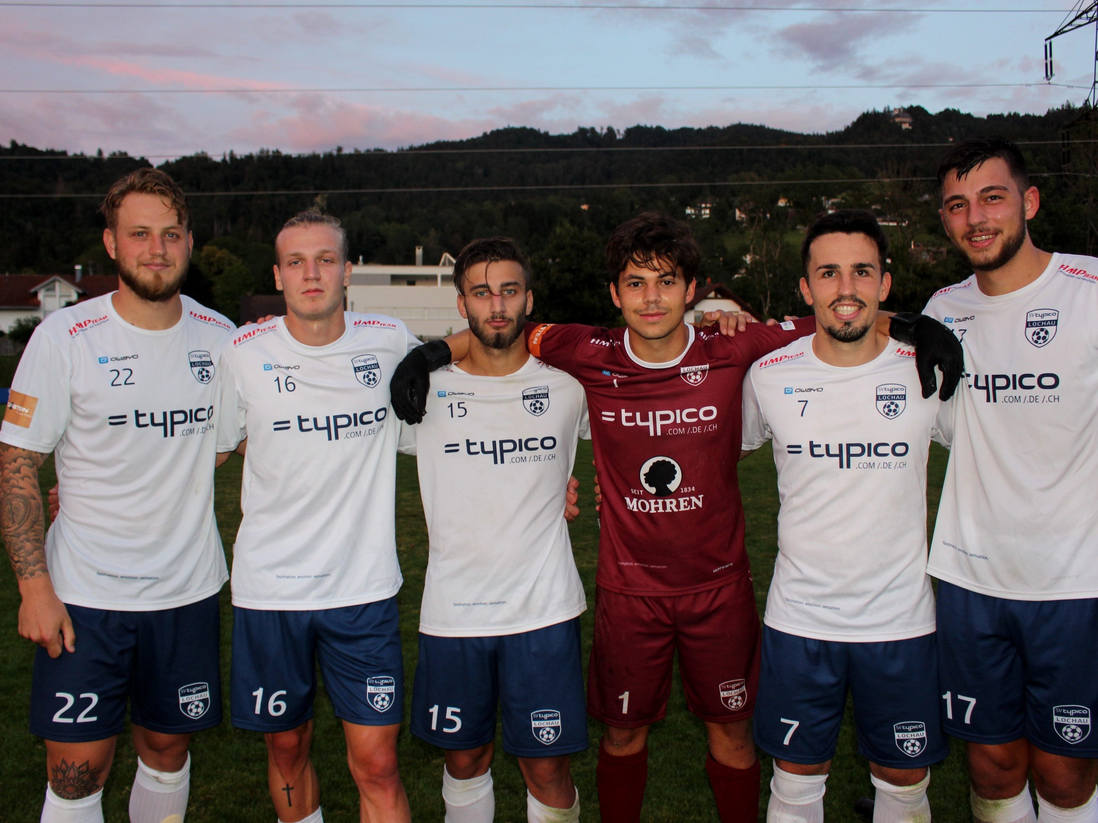 Die Torschützen beim 9:1 Kantersieg im VFV-Cup-Spiel gegen Ludesch: Julian Rupp (4), Philipp Rupp (2), Mücahit Özdemir, Robin Lhotzky und Fabio Feldkircher (2)mit dem verlässlichen Tormann Sandro Eichhübl.