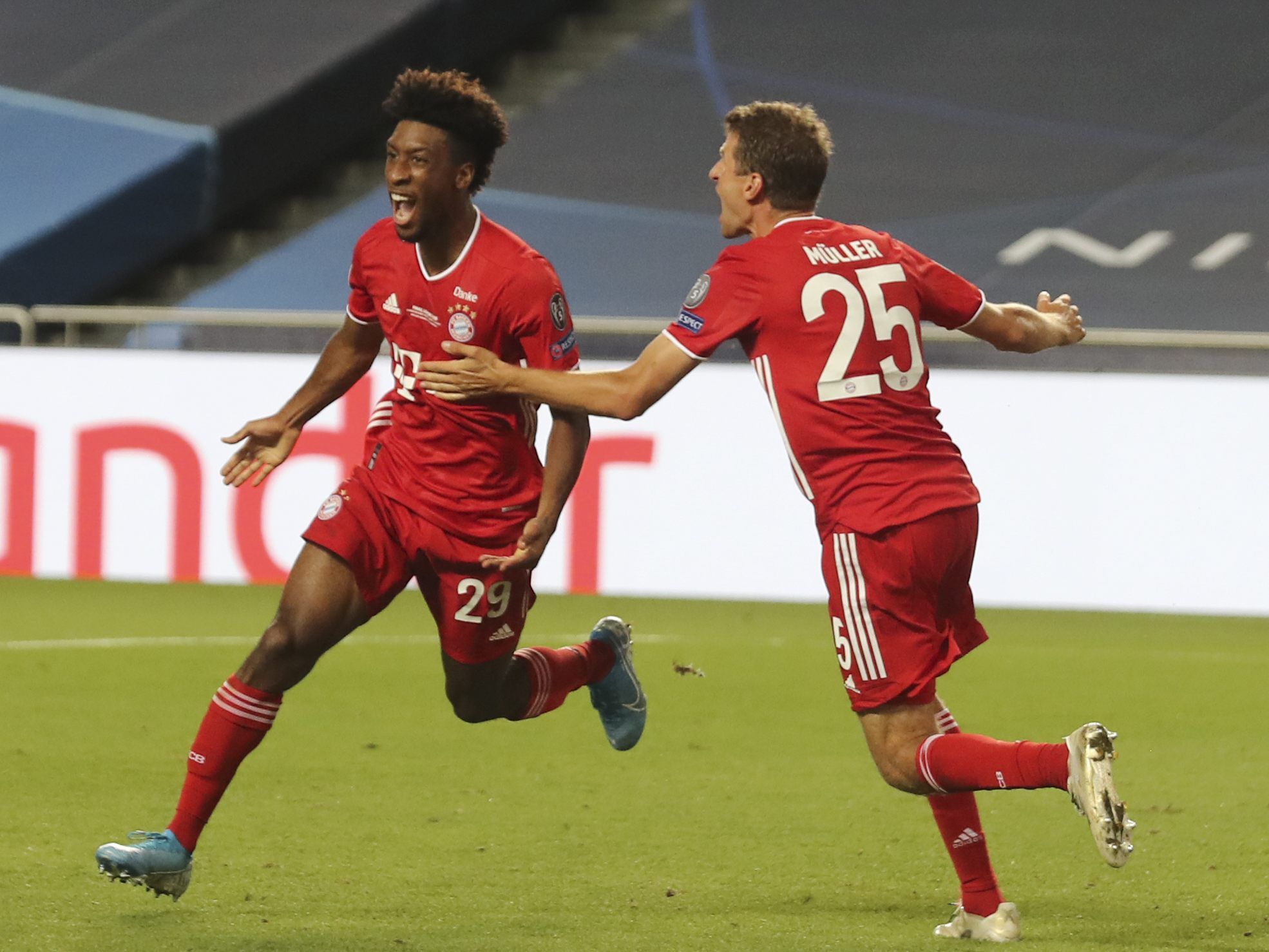 Coman sorgte per Kopf für den entscheidenden Treffer am heutigen Abend. Coman sorgte per Kopf für den entscheidenden Treffer am heutigen Abend.