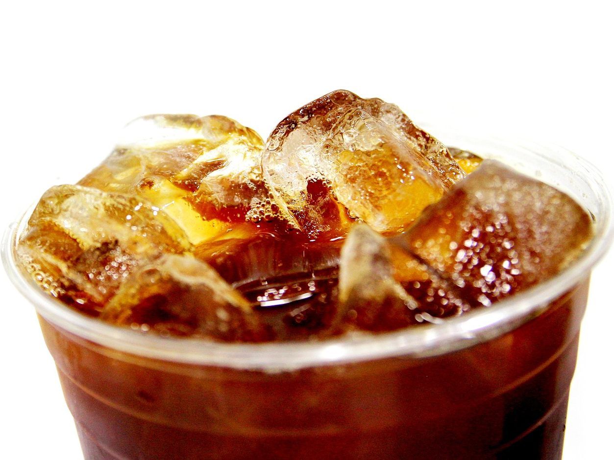 Ungewöhnlich: Eine Kakerlake in einem Eiskaffee (Symbolbild). Ungewöhnlich: Eine Kakerlake in einem Eiskaffee (Symbolbild).