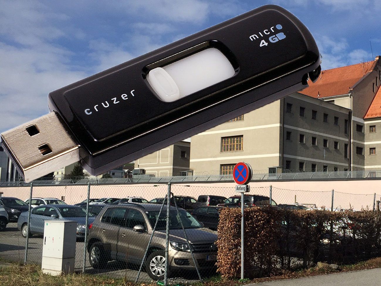 Die Justizwachebeamtin soll einen USB-Stick mit sensiblen Daten verloren haben. Die Justizwachebeamtin soll einen USB-Stick mit sensiblen Daten verloren haben.