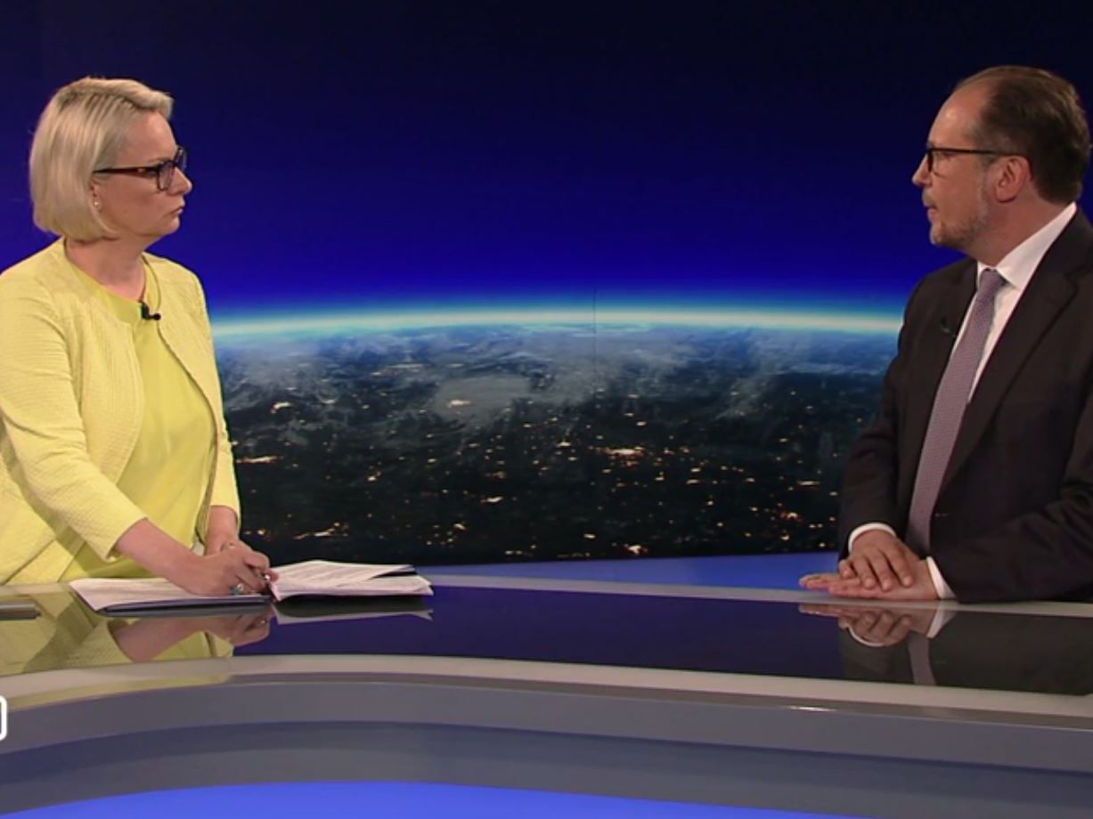 Außenminister Schallenberg im Interview. Außenminister Schallenberg im Interview.