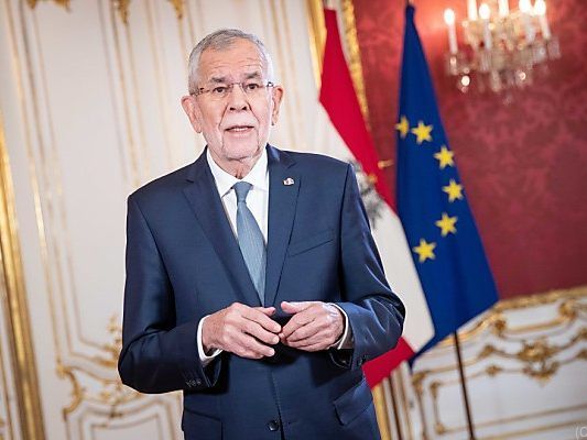 Bundespräsident Van der Bellen würdigt die Verfassung Bundespräsident Van der Bellen würdigt die Verfassung