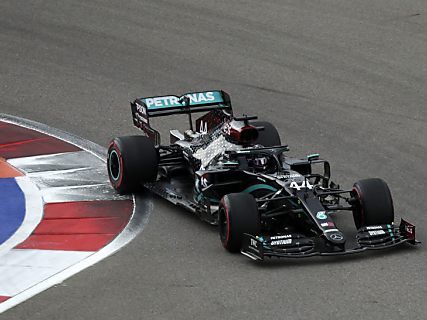 Lewis Hamilton ließ die Konkurrenz hinter sich Lewis Hamilton ließ die Konkurrenz hinter sich