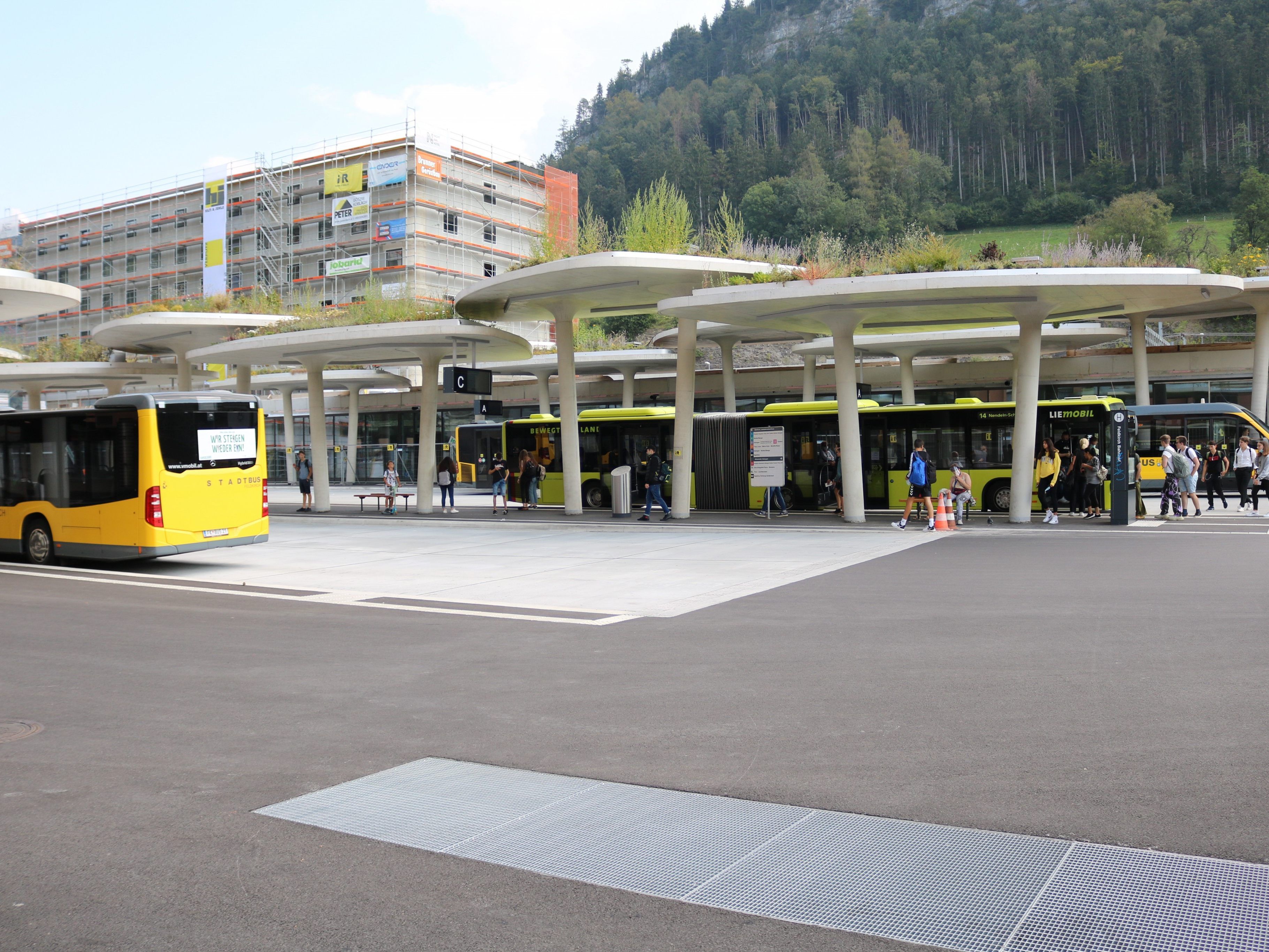 Mit der Bahnhofcity entsteht bis 2021 ein neues urbanes Stadtquartier. Herzstück des Zukunftsprojektes ist der autofreie Bahnhofsvorplatz mit dem kürzlich eröffneten Busterminal.