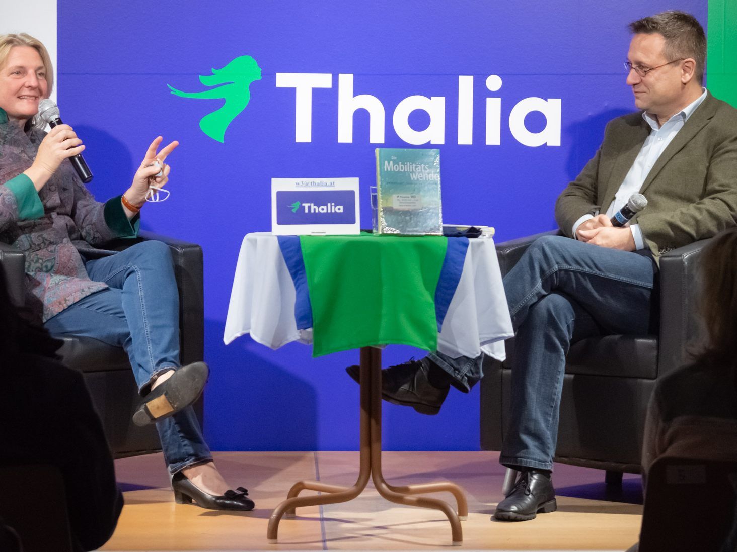 Buchpräsentation Karin Kneissl - Die Mobilitätswende - Thalia WIen - Mitte  W3 - 30.09.2020