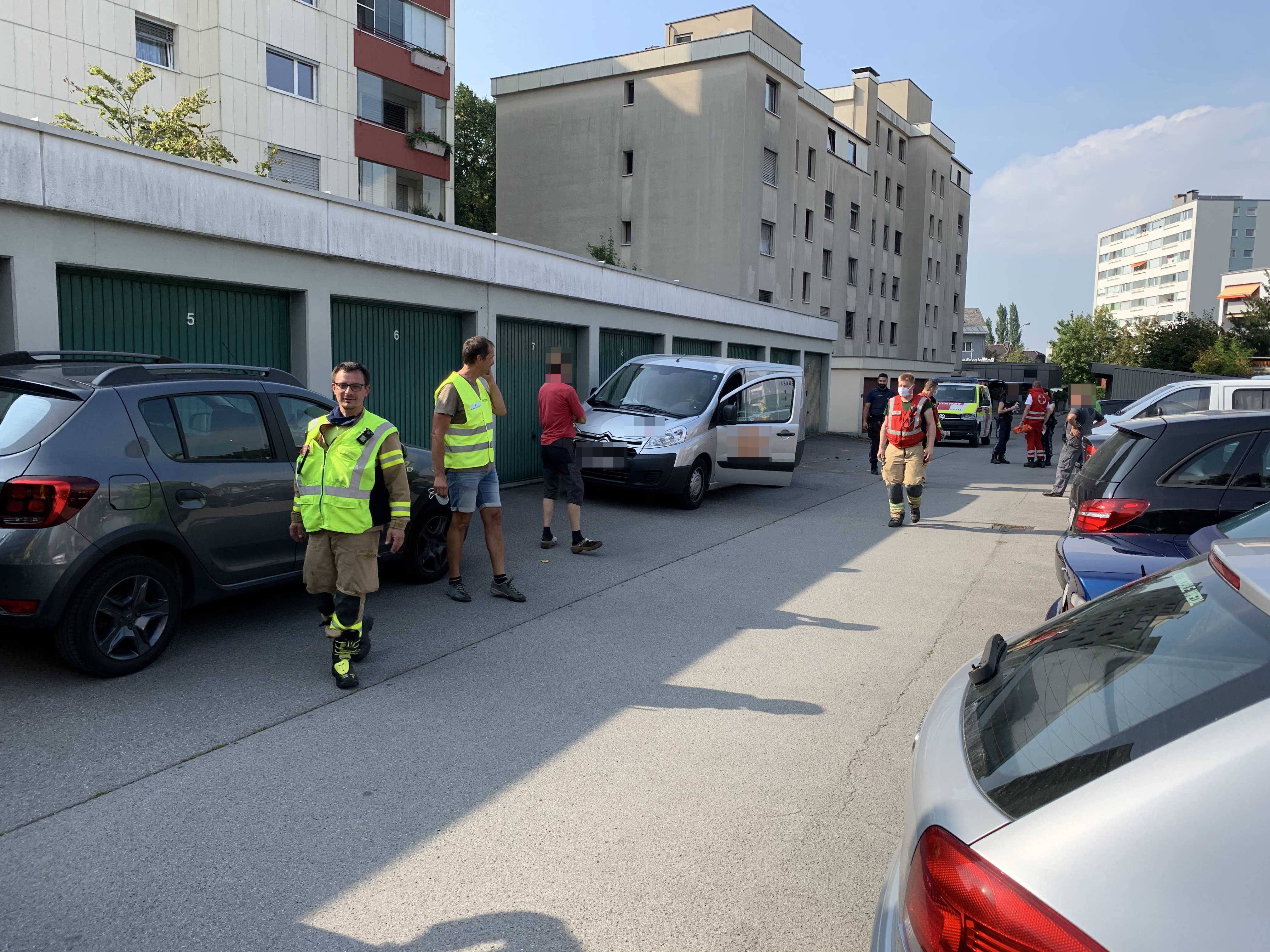 Beide Mädchen mussten verletzt ins Krankenhaus gebracht werden