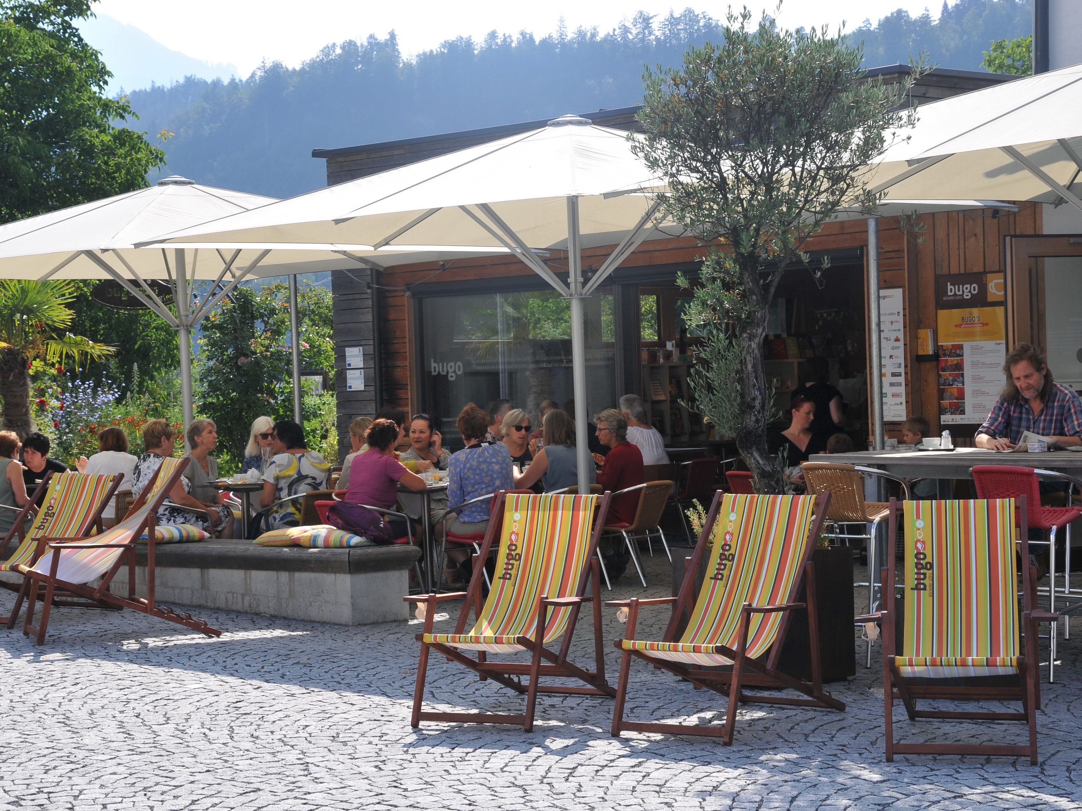 Belebtes Ortszentrum statt Parkplatz