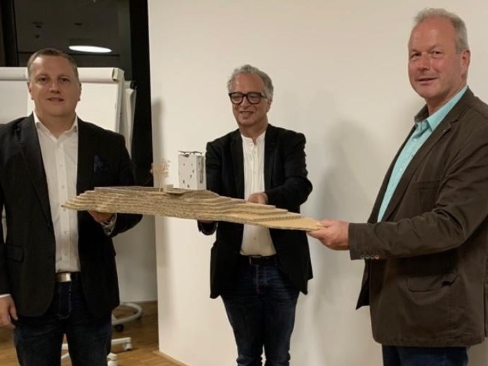 Christoph Längle, Wolfang Ritsch und Bürgermeister Christian Loacker