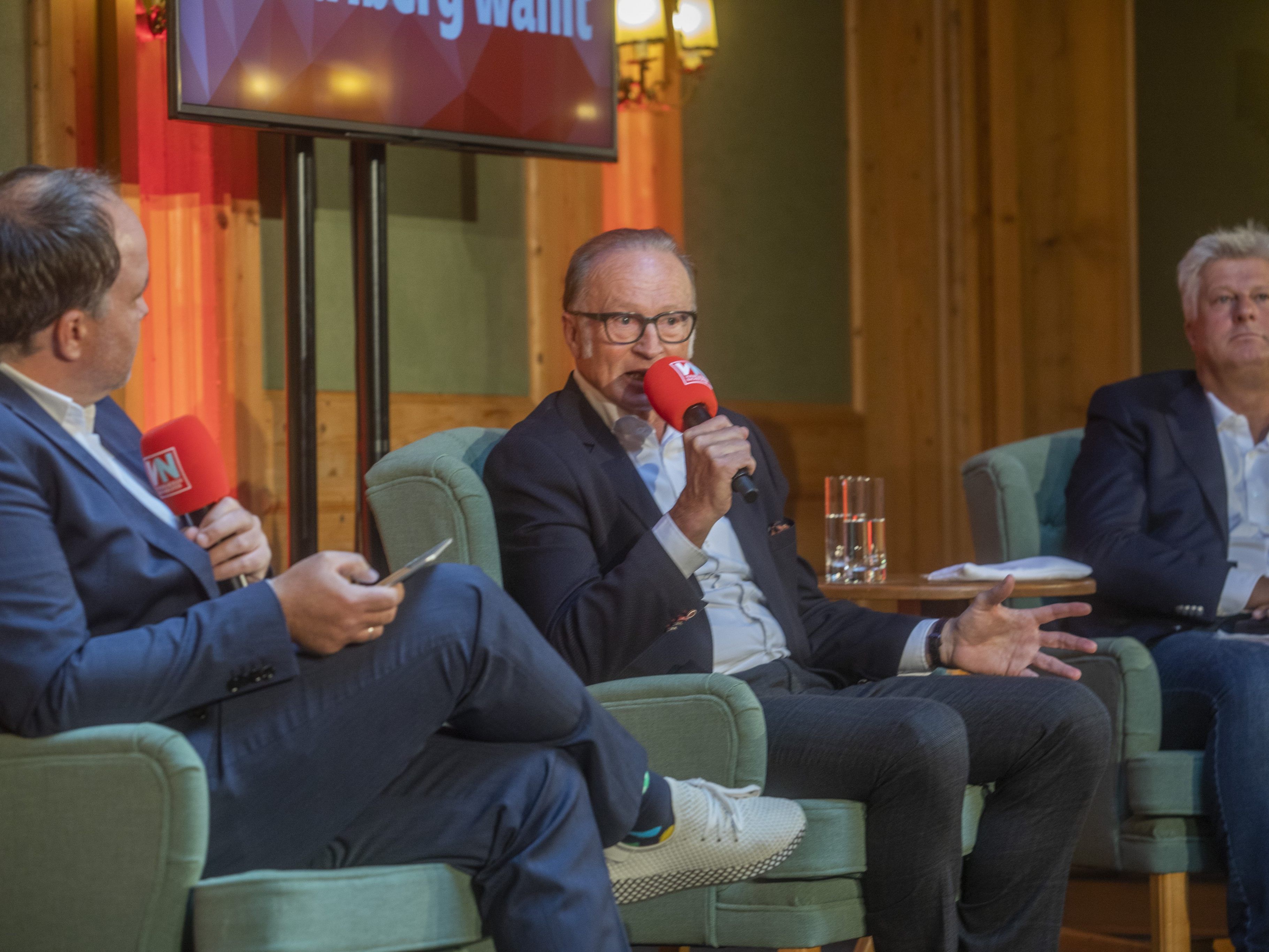Der VN-Stammtisch in Lech.
