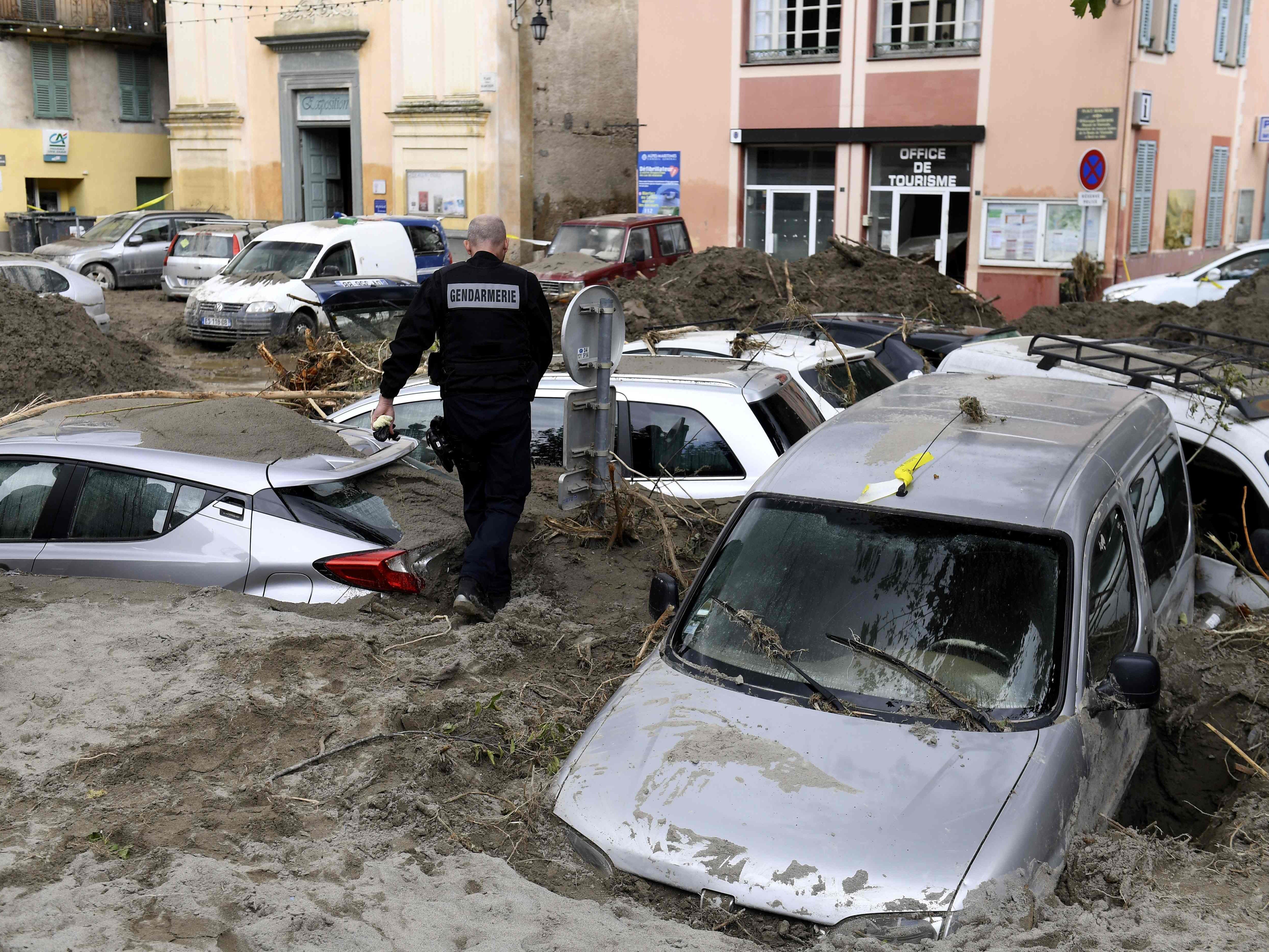 Milliardenschäden nach Unwetter in Italien und Frankreich befürchtet. Milliardenschäden nach Unwetter in Italien und Frankreich befürchtet.