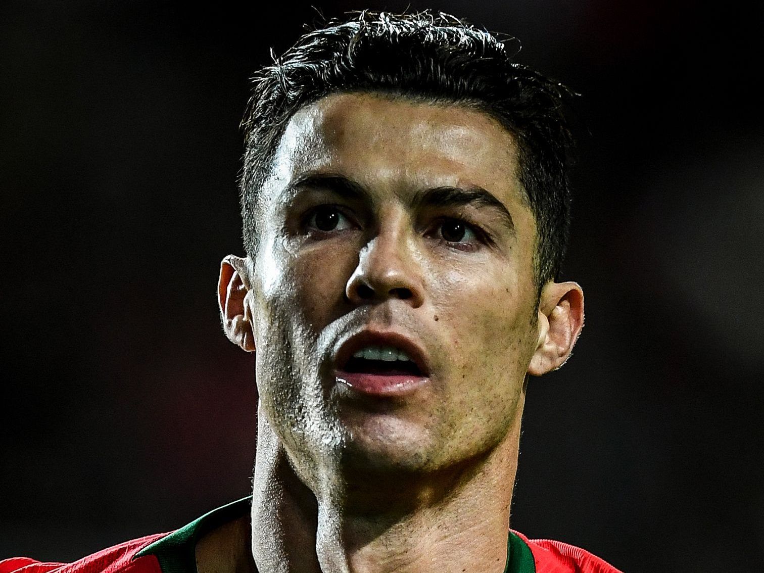 Superstar Ronaldo positiv auf Corona getestet. Superstar Ronaldo positiv auf Corona getestet.