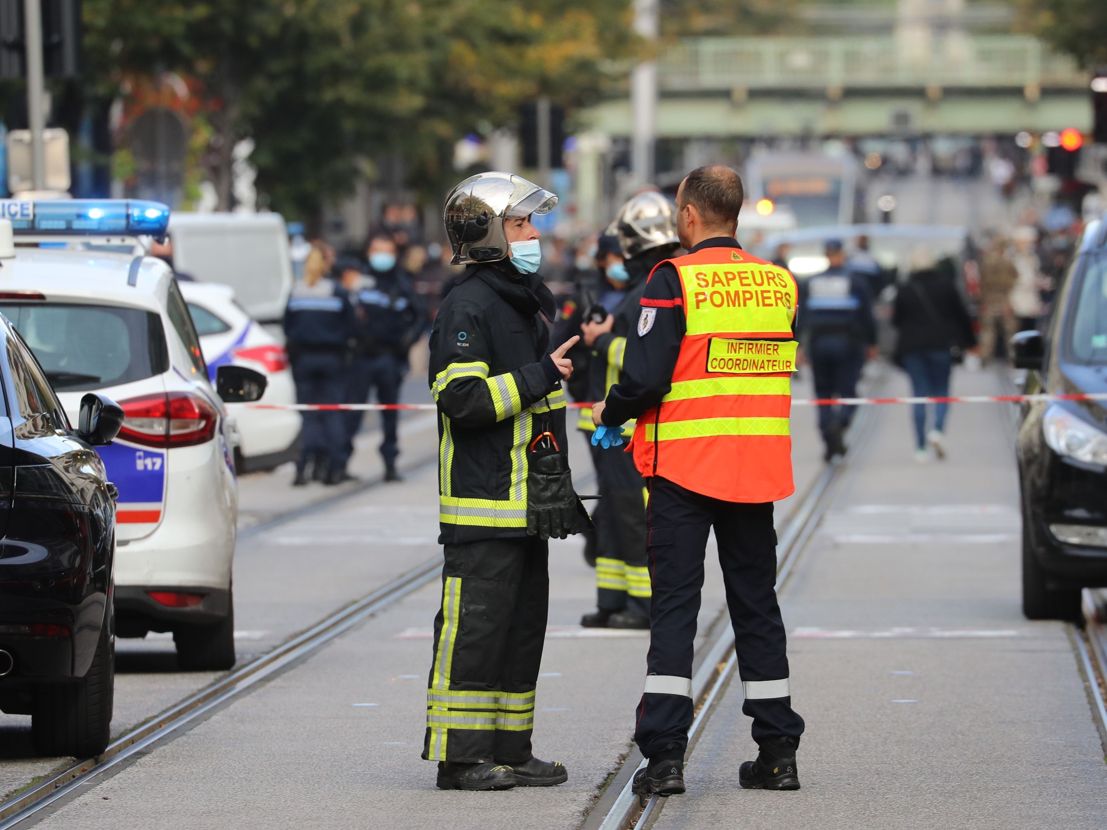 Bei einer Messerattacke in Nizza wurde eine Person getötet. Bei einer Messerattacke in Nizza wurde eine Person getötet.