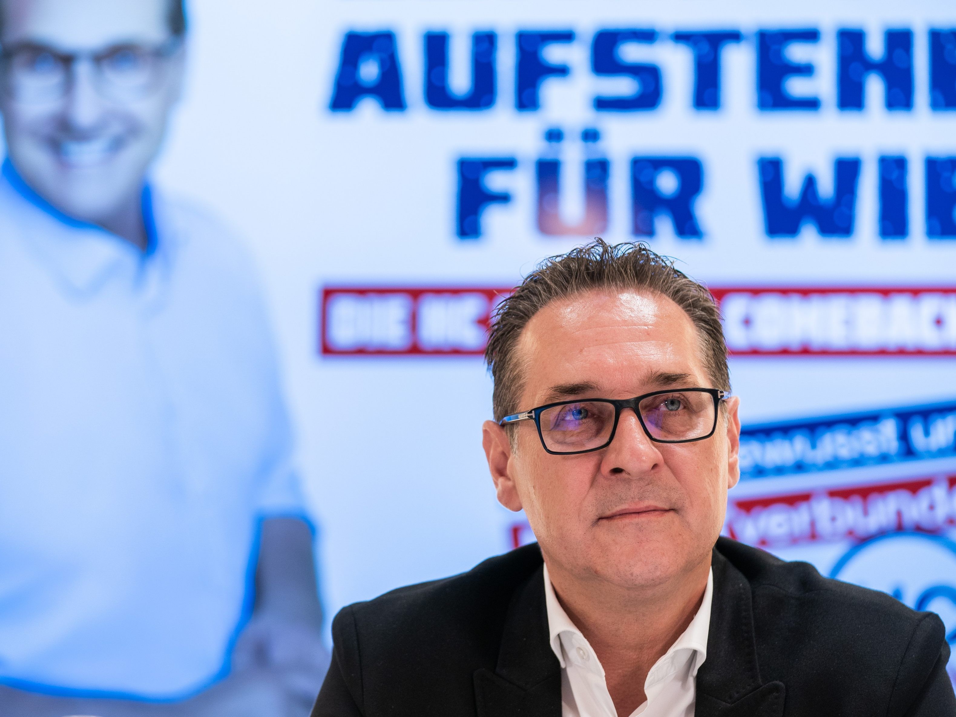 "Toller Ohrwurm" schwärmt Strache über sein Lied