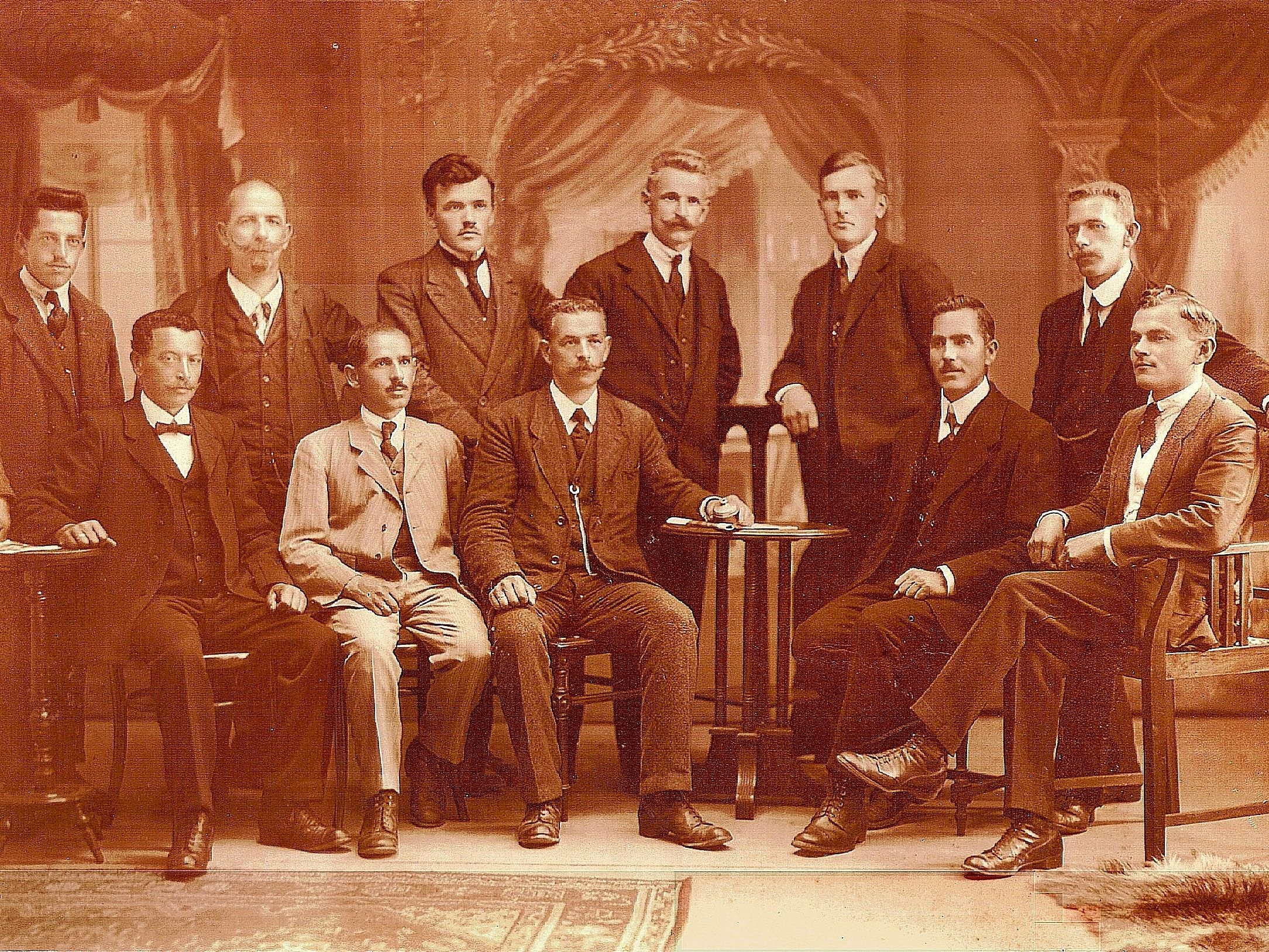 Die elf Gründungsmitglieder des Männerchors Frohsinn im Jahre 1920.