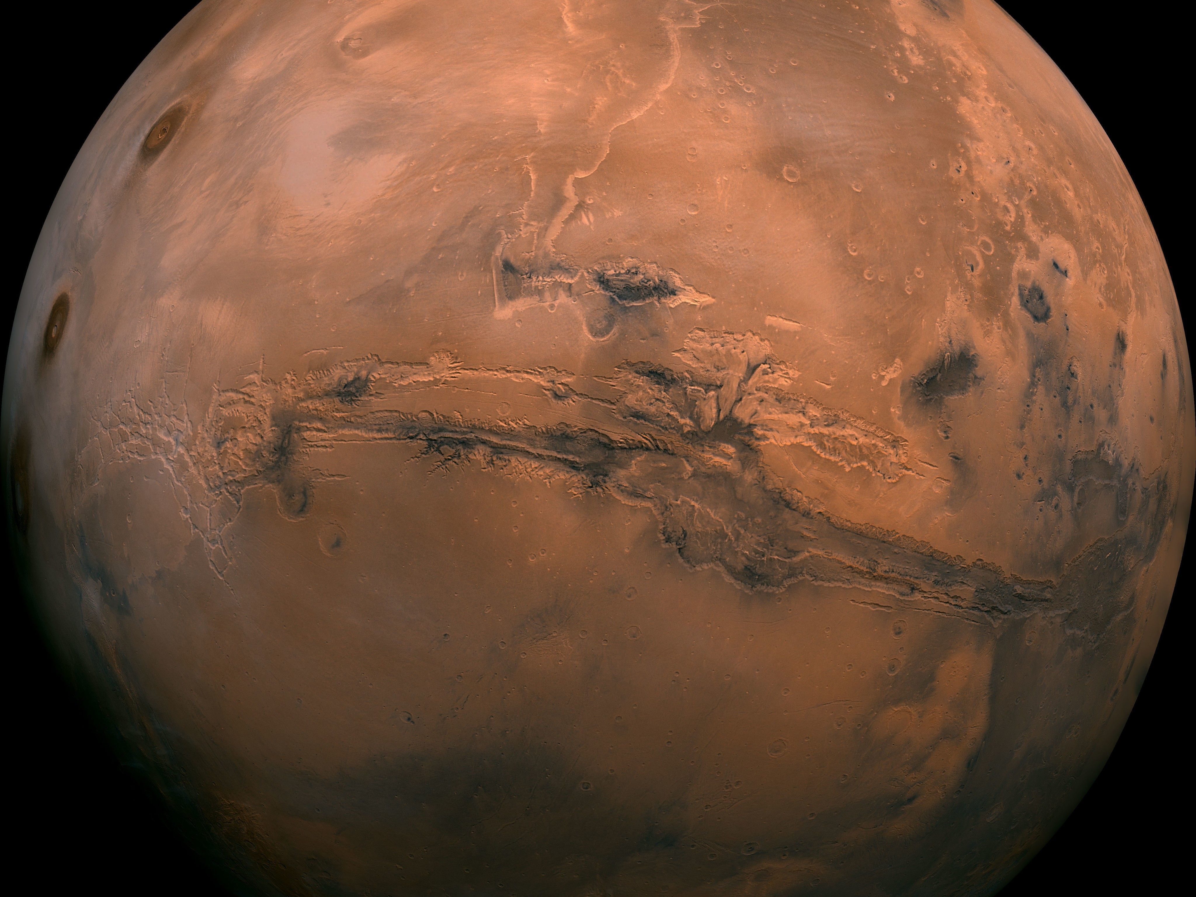 Mars am Mittwoch so nah wie nie - hier ist er zu sehen. Mars am Mittwoch so nah wie nie - hier ist er zu sehen.