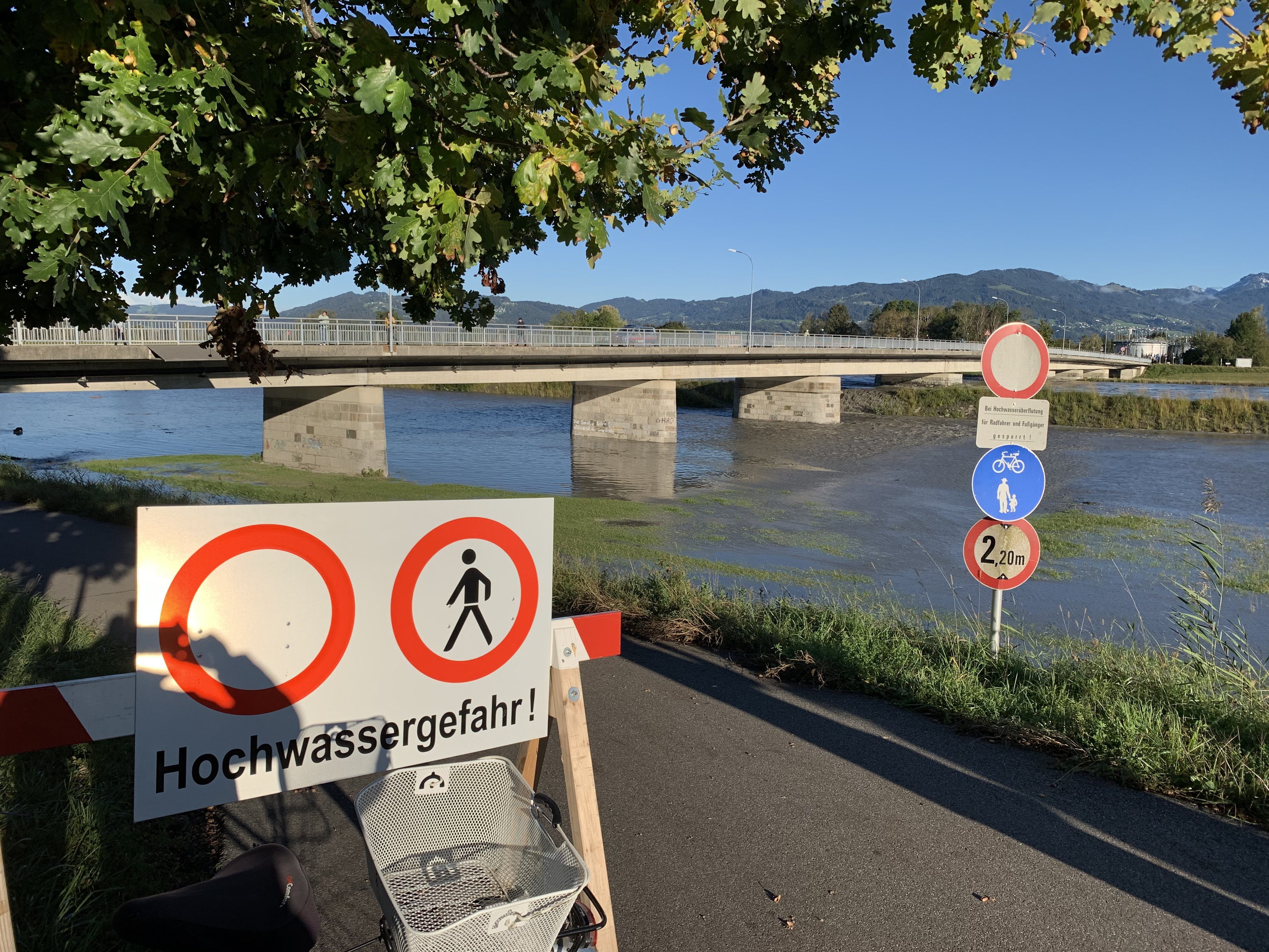 Regengüsse sorgten für einen Anstieg des Rheinpegels.