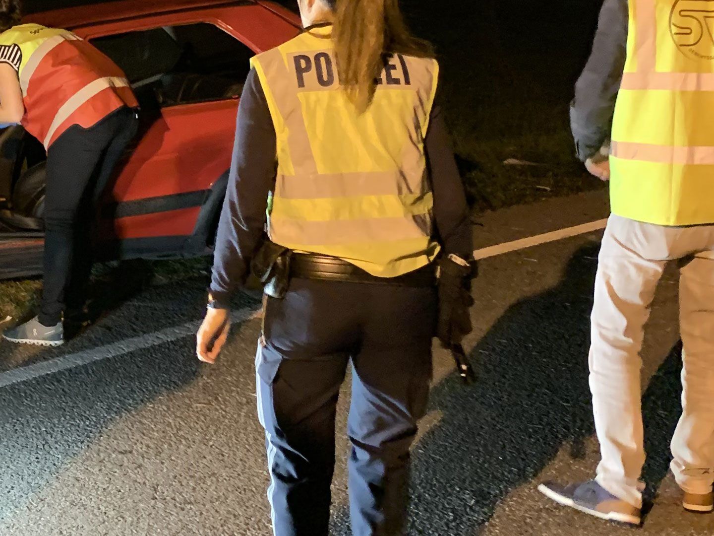 Der Lenker des Pkw blieb unverletzt. Der Lenker des Pkw blieb unverletzt.