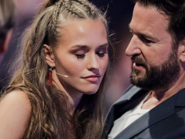 Laura Müller und Michael Wendler bei der RTL-Tanzshow "Let's Dance" im Coloneum. Laura Müller und Michael Wendler bei der RTL-Tanzshow "Let's Dance" im Coloneum.