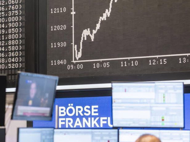 EuroStoxx gewann 4,9 Prozent, DAX 4,6 Prozent, EuroStoxx gewann 4,9 Prozent, DAX 4,6 Prozent,
