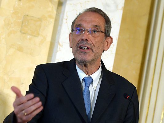 Faßmann will in zwei Wochen wieder entscheiden