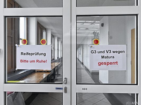 Späterer Start und Erleichterungen für Zentralmatura Späterer Start und Erleichterungen für Zentralmatura