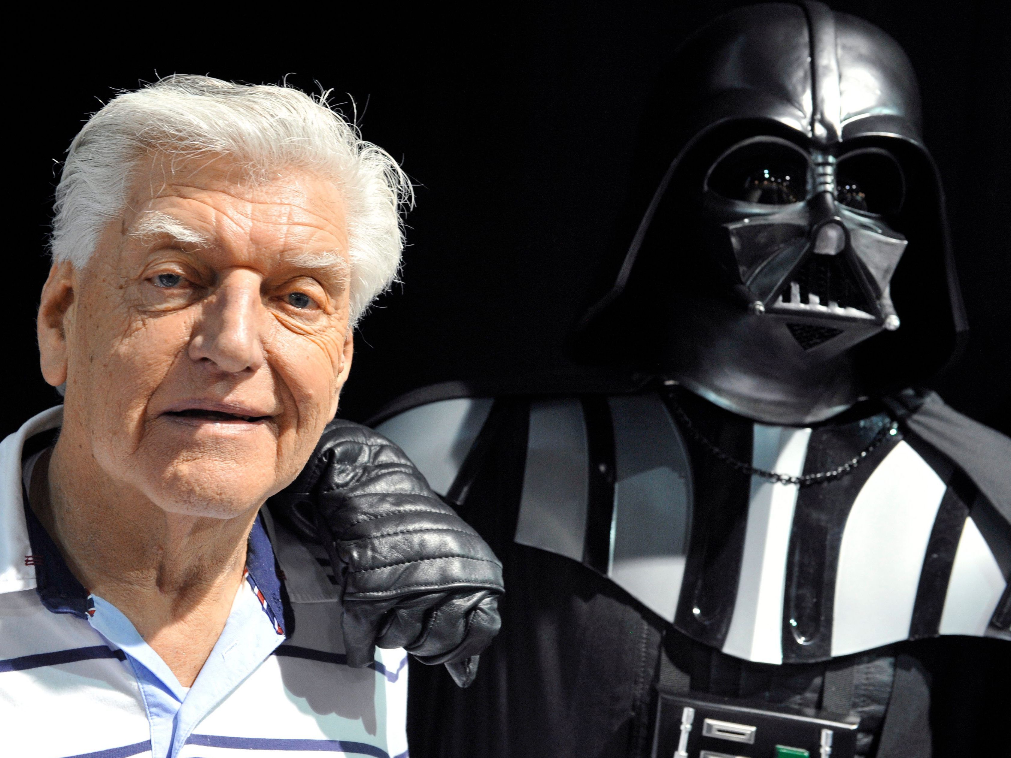 David Prowse verlieh Darth VAder seine beeindruckende Statur. David Prowse verlieh Darth VAder seine beeindruckende Statur.