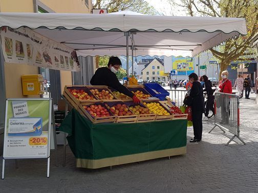 Der Bludenzer Frischemarkt versorgt die Bludenzerinnen und Bludenzer weiterhin mit frischen Lebensmitteln. Der Bludenzer Frischemarkt versorgt die Bludenzerinnen und Bludenzer weiterhin mit frischen Lebensmitteln.