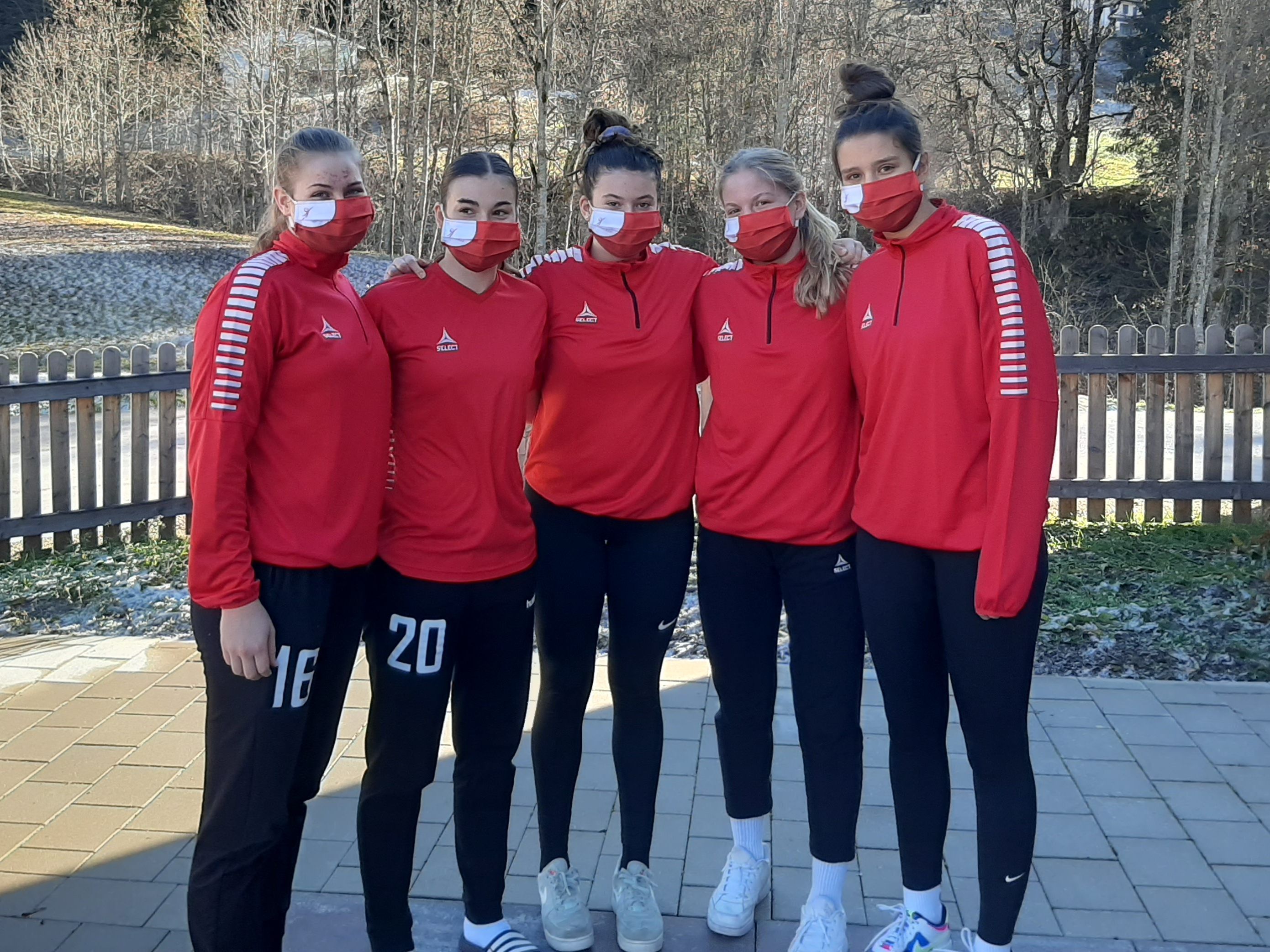 Denis Kaufmann, Marie Huber (beide NT 2002), Nina Tilliacher, Viktoria Marksteiner, Laura Götze (alle drei NT 2004)