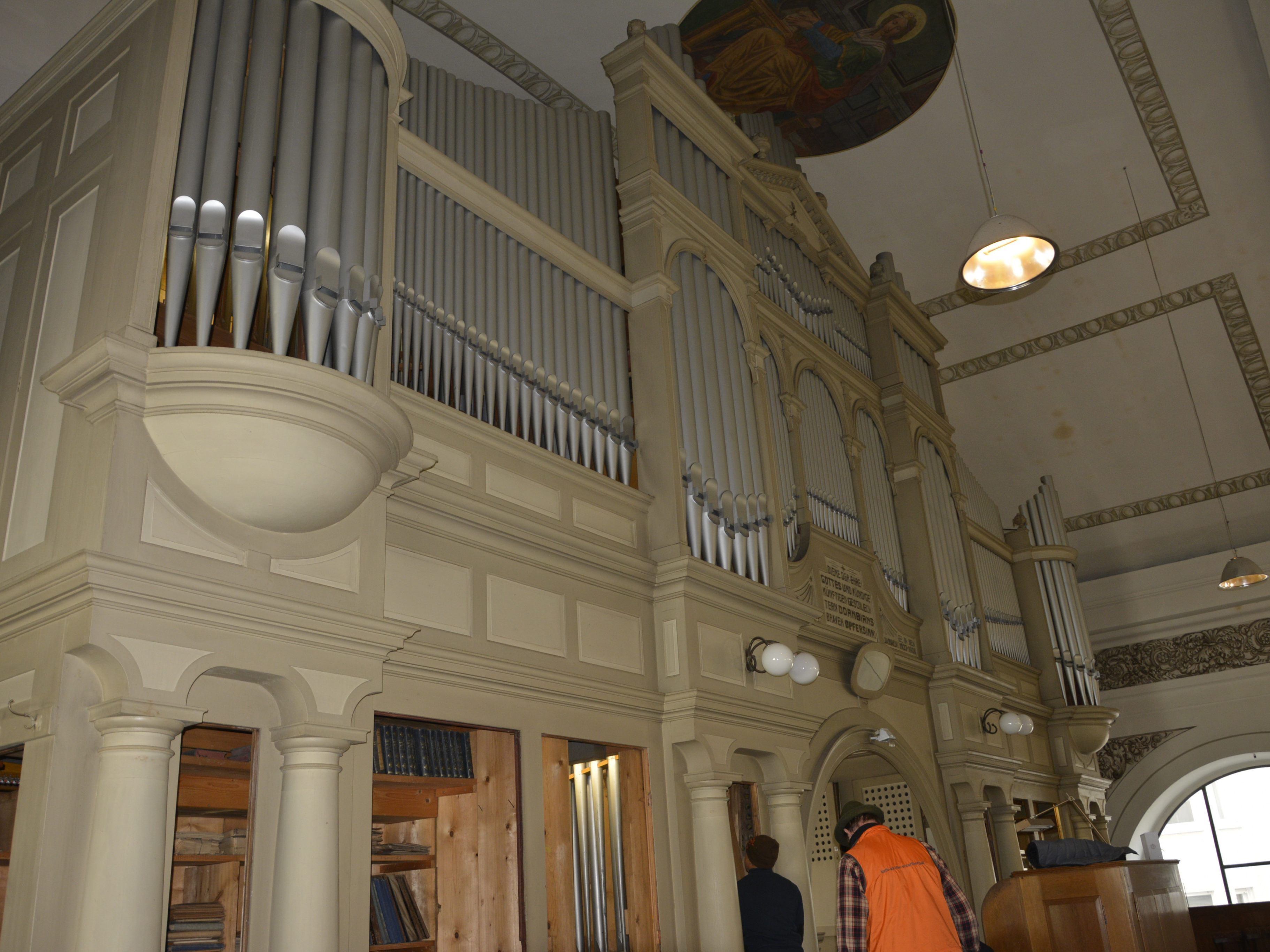 Am Montag wurde mit den Sanierungsarbeiten an der Behmann-Orgel begonnen. Am Montag wurde mit den Sanierungsarbeiten an der Behmann-Orgel begonnen.